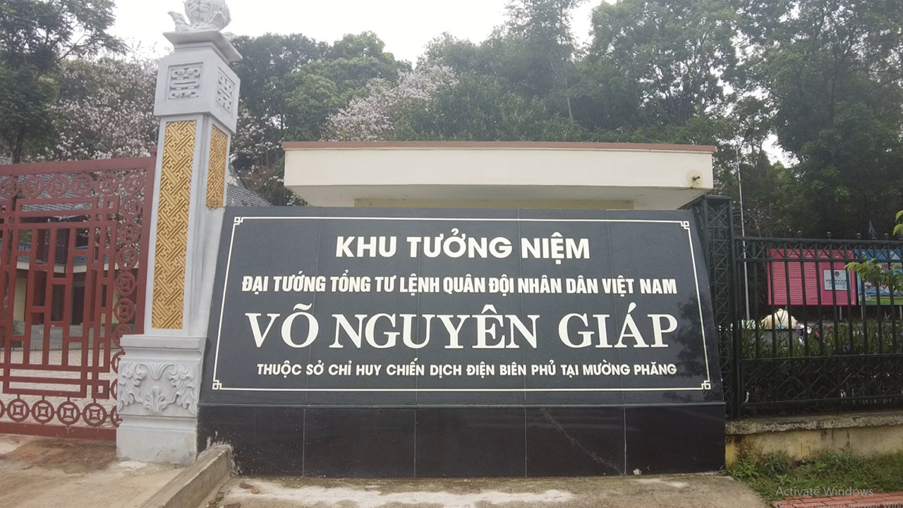Khu tưởng niệm Đại Tướng Võ Nguyên Giáp